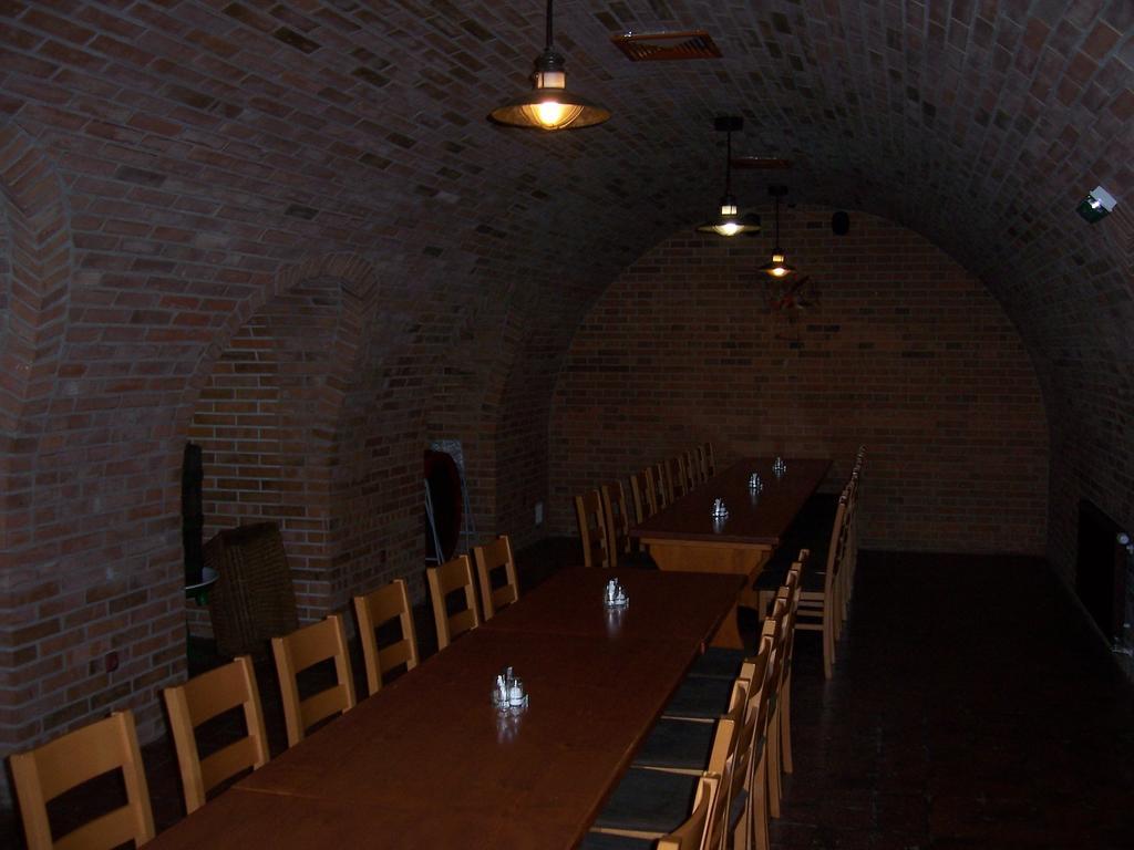 Penzion Pod Kravi Horou Bořetice Екстериор снимка
